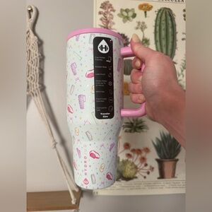 Hydrojug Jane Collection UTAH MOM Traveler 40oz Cup In Hand 💜🩷